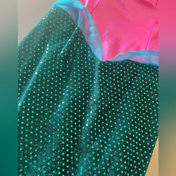 InCharacter Mermaid Costume. Size Medium. 🧜🏻‍♀️ - Picture 8 of 10